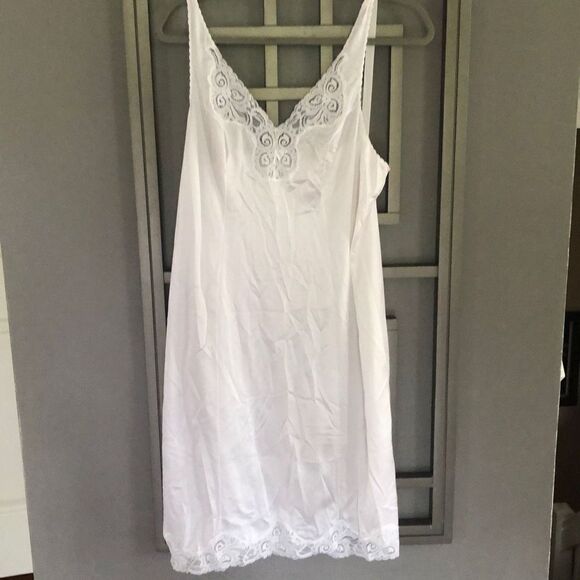 Bali white ￼ Satin slip nightgown size 36 - Picture 1 of 5